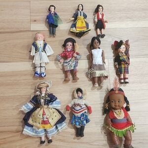 Vintage Multicultural Doll Set Assorted Spain Denmark Italy France MAKE OFFERS